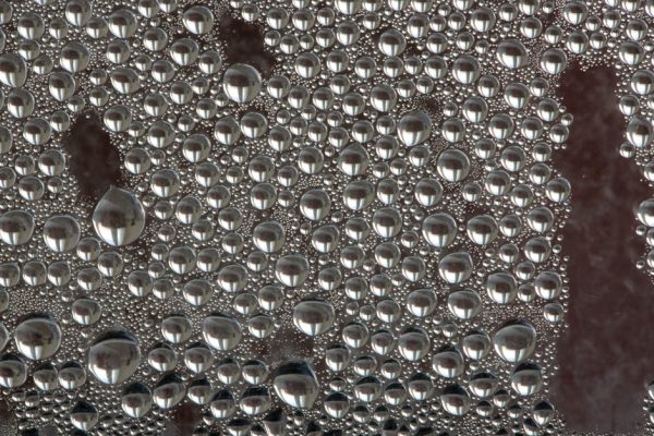 Utiliser du verre au micro-ondes : conseils et précautions essentielles
